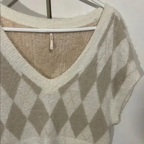 Free People Chic Argyle Tan White V-Neck Sweater - Picture 2 of 10